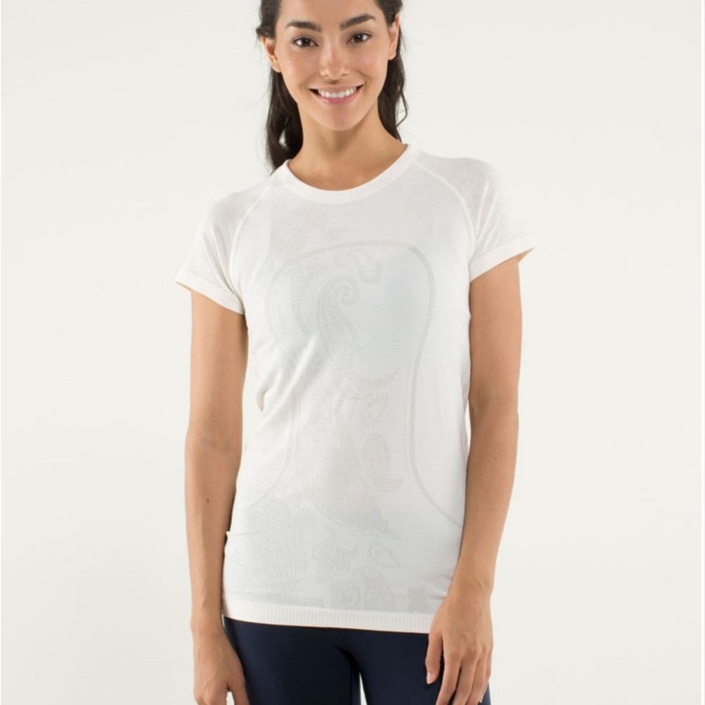 Swiftly Tech Short Sleeve *Paisley